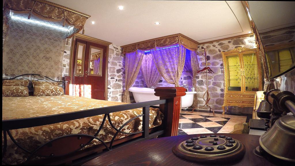 Cattaro Royale Apartment ภายนอก รูปภาพ